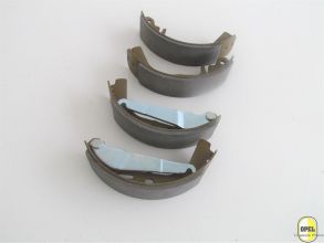 Brake shoe with lining rear axle set L+R Kadett C Manta Ascona A  B 1970-82