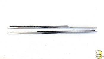 Door window trim with seal set L+R Rekord C Commodore A 1967-71